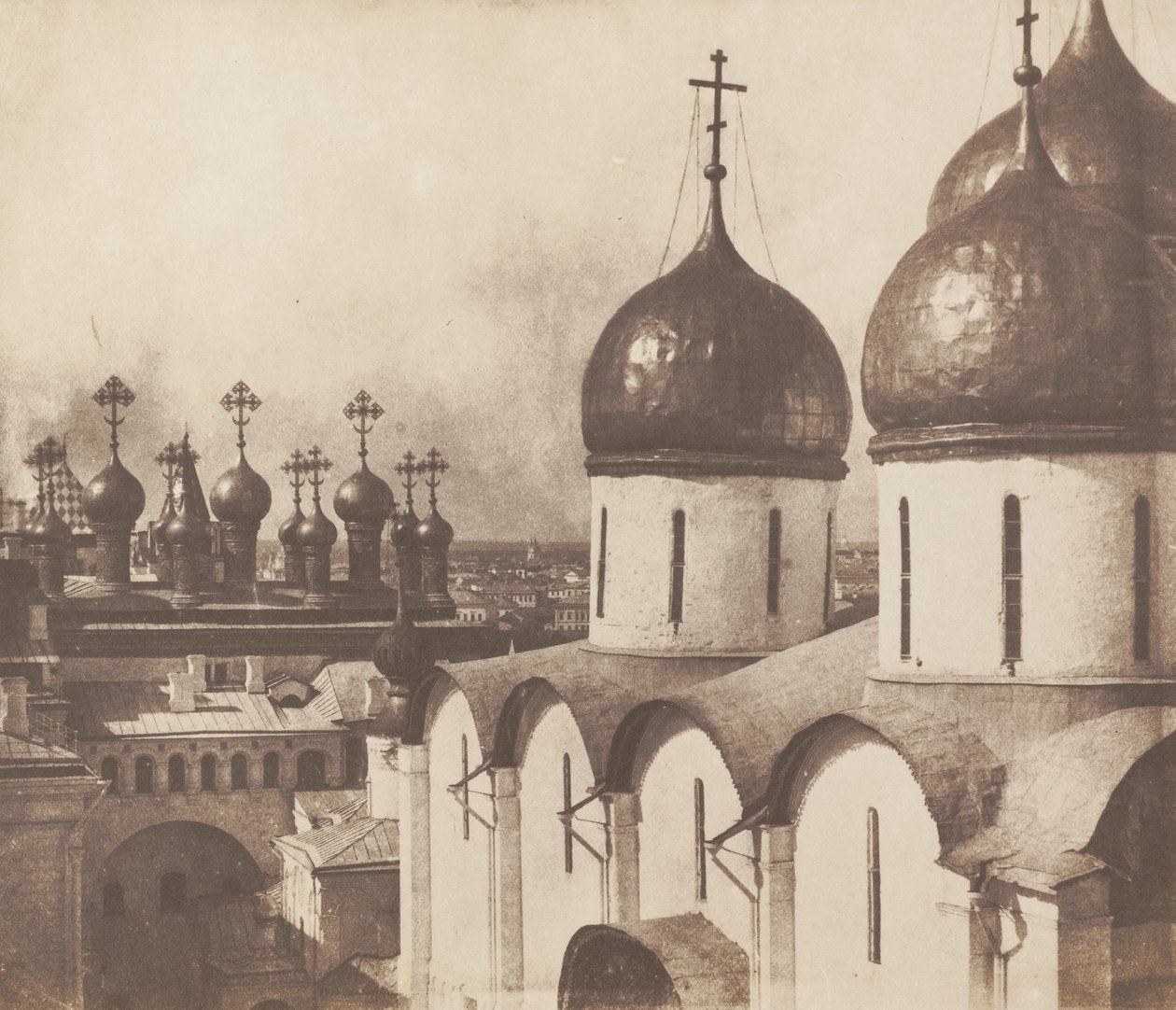 Moscou, cúpulas de igrejas no Kremlin de Roger Fenton