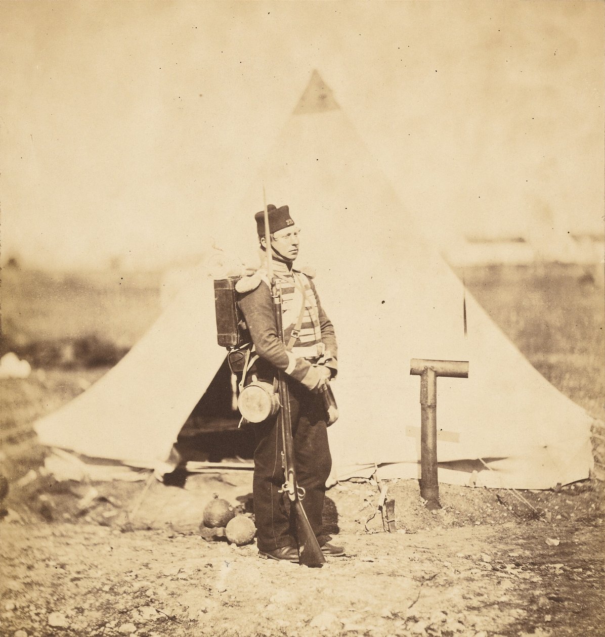 Soldado raso em uniforme completo de marcha de Roger Fenton