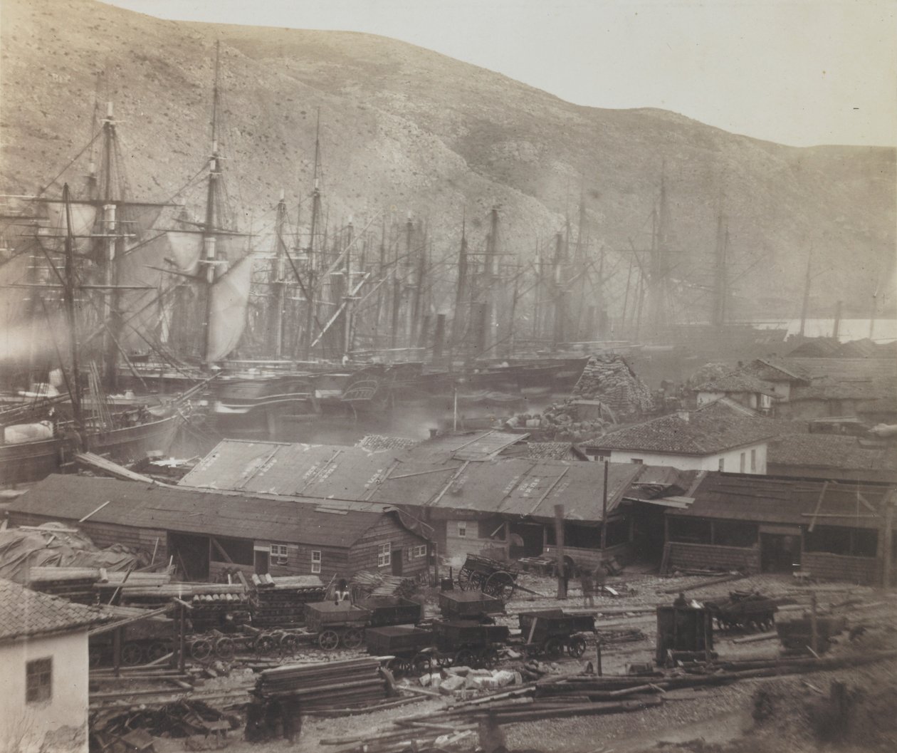 Armazéns e oficinas dos caminhos-de-ferro, Balaklava de Roger Fenton