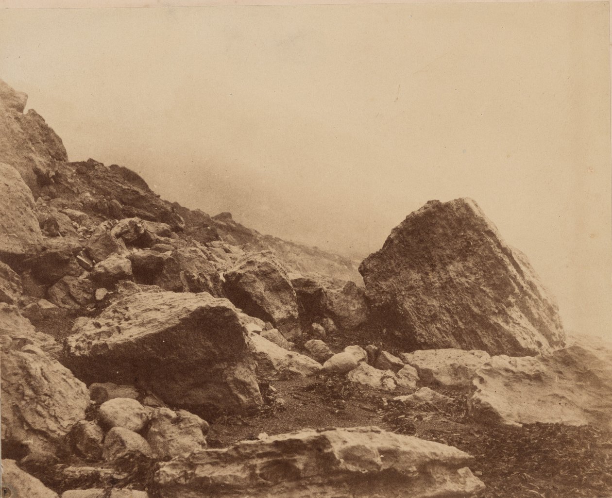 Rocken End numa tempestade, Ilha de Wight, c. 1853 (foto) de Roger Fenton