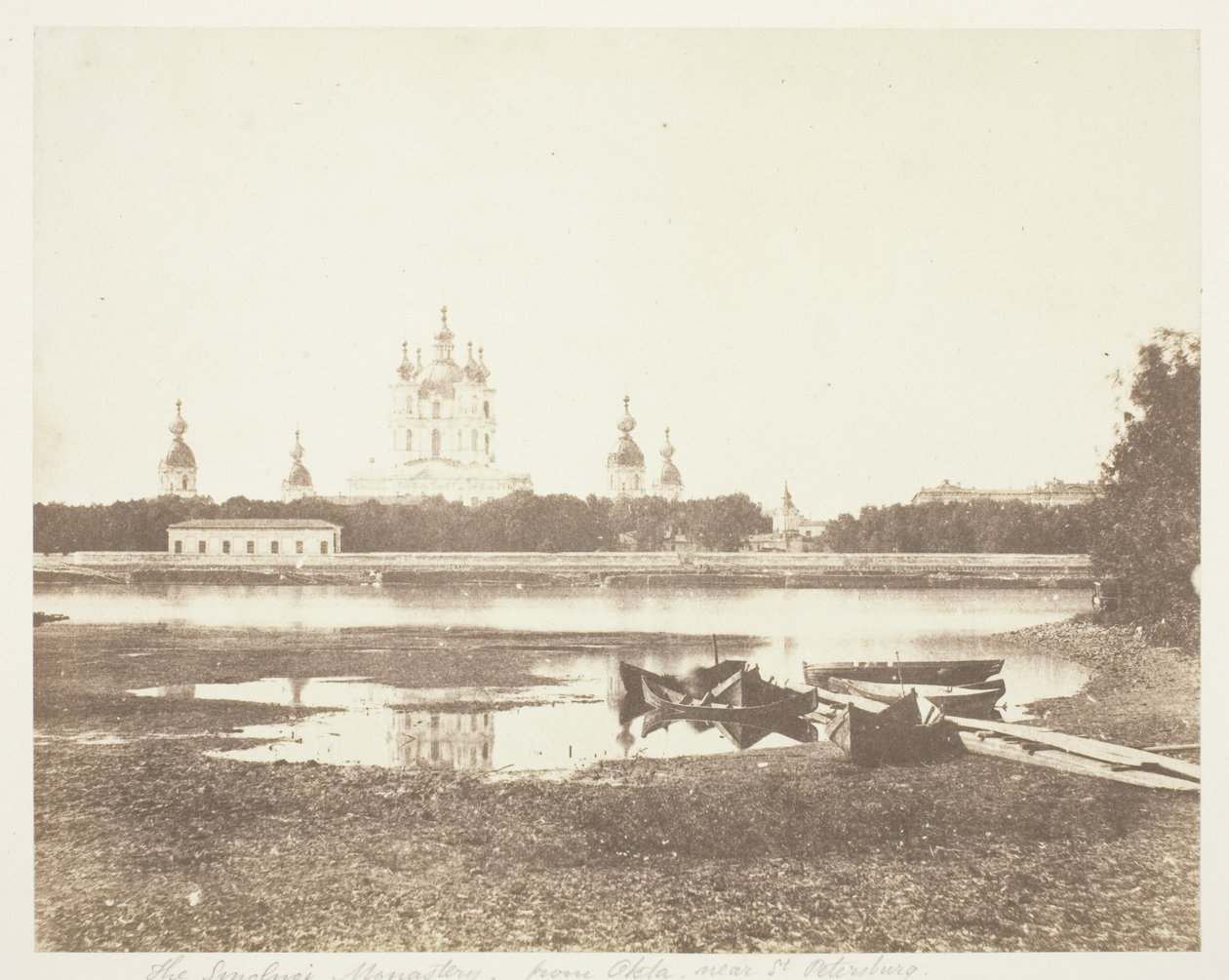 O Mosteiro Smolnoi de Roger Fenton