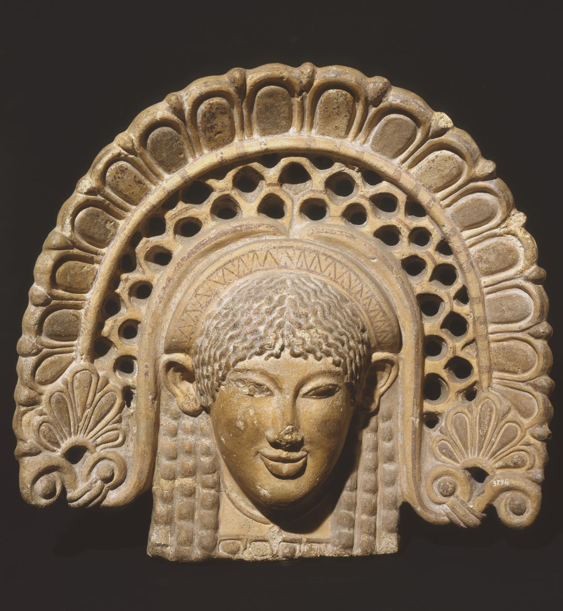 Antefix representando uma cabeça feminina, de Lanuvio de Roman