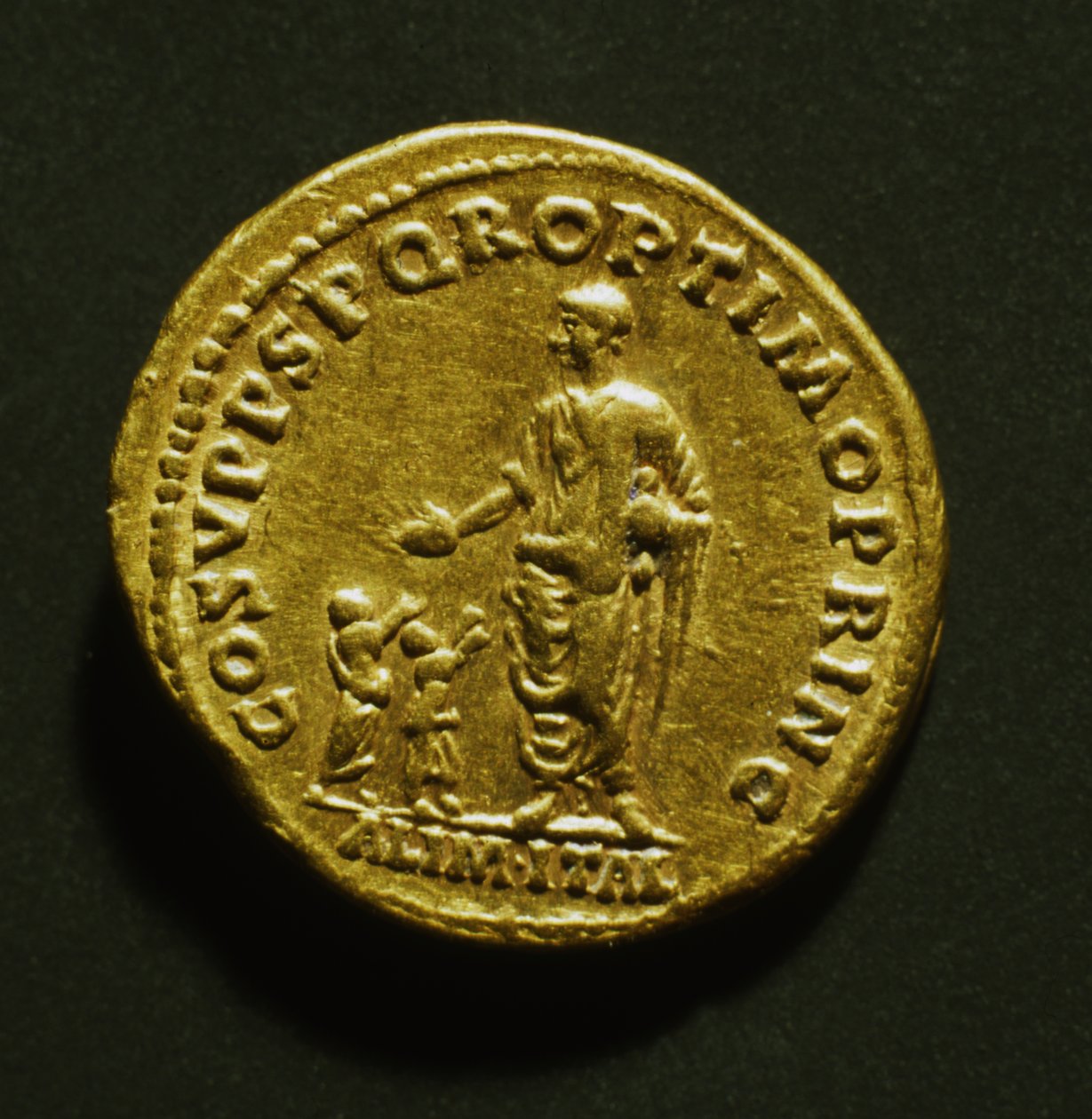Aureus comemorando a distribuição de comida de Trajano a crianças pobres, 107 dC (ouro) de Roman