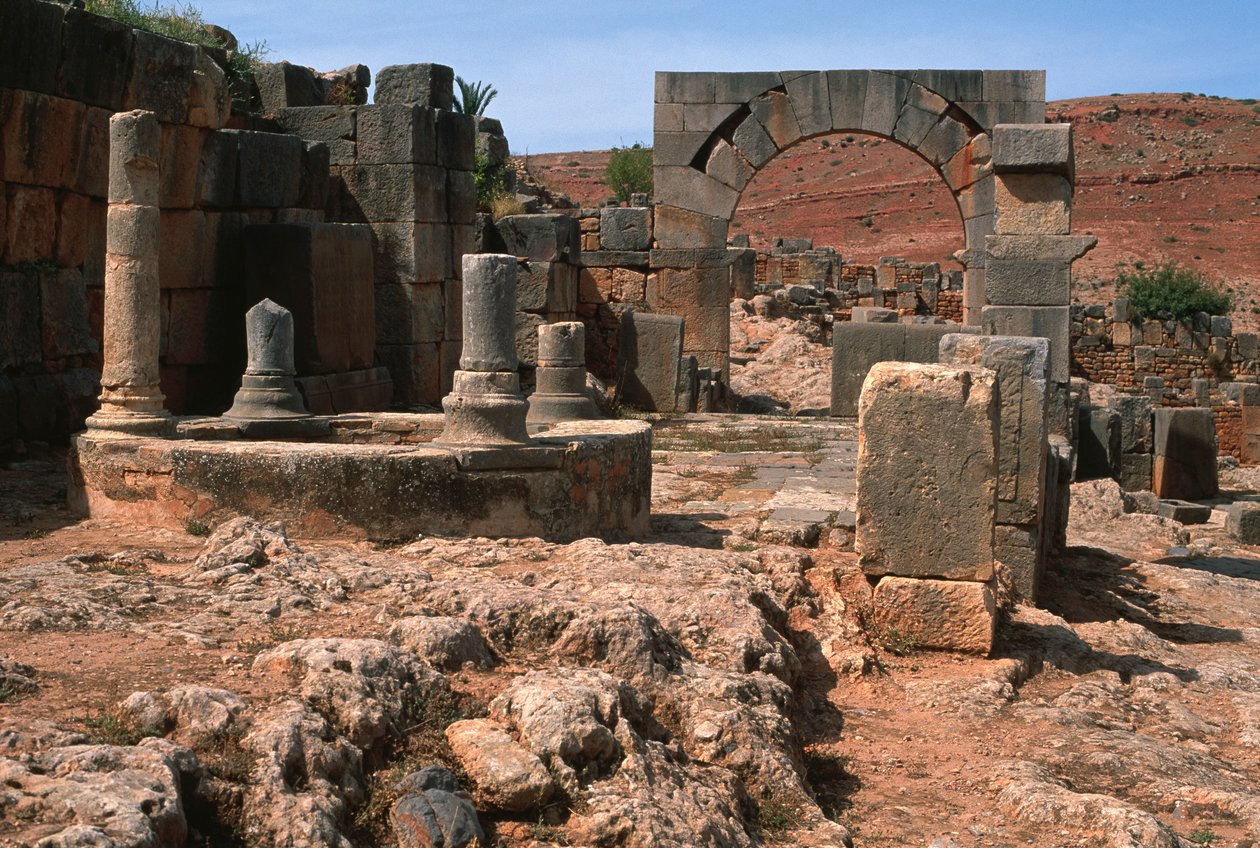 Batistério e arco de Roman