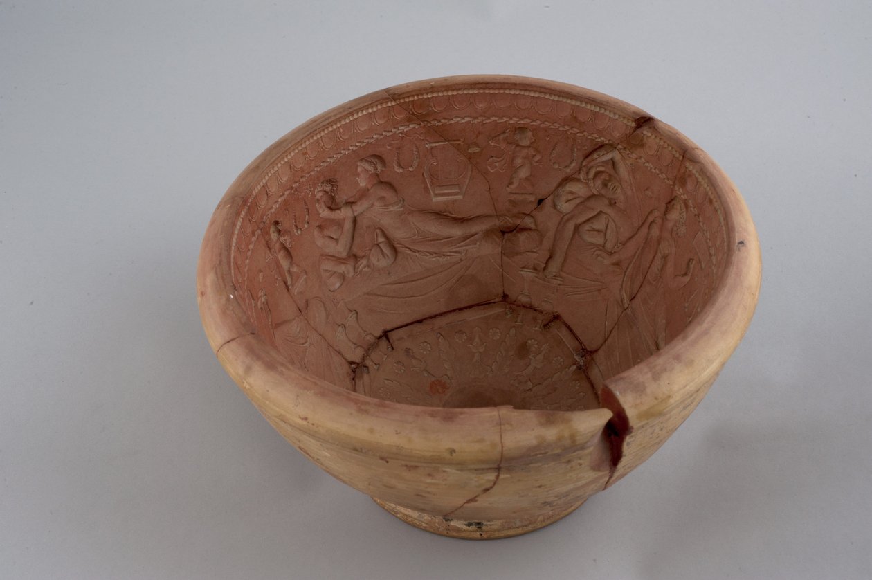 Tigela (terracota) de Roman