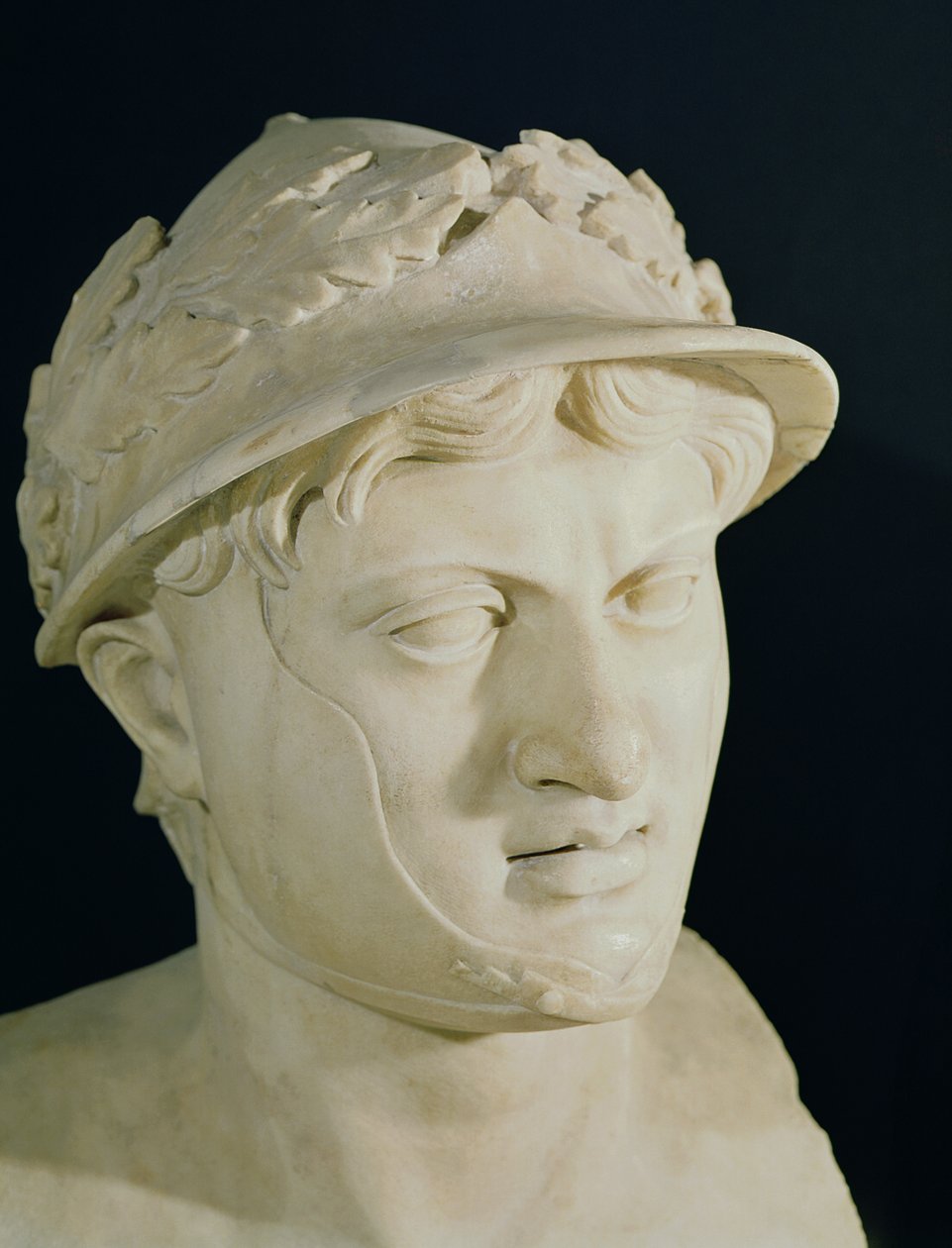 Busto de Pirro (312-272 aC) (mármore) (detalhe) de Roman