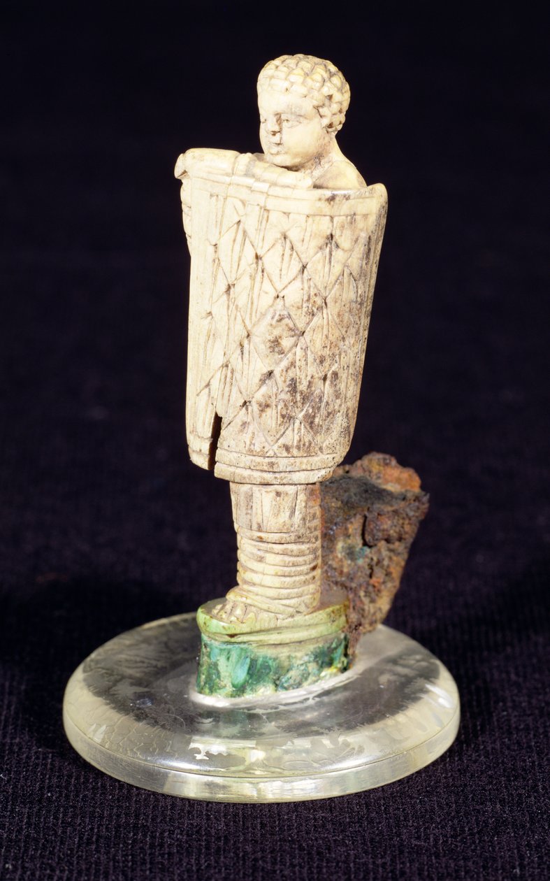 Punho de faca de fecho na forma de um gladiador de South Shields, 2º - 3º século dC de Roman