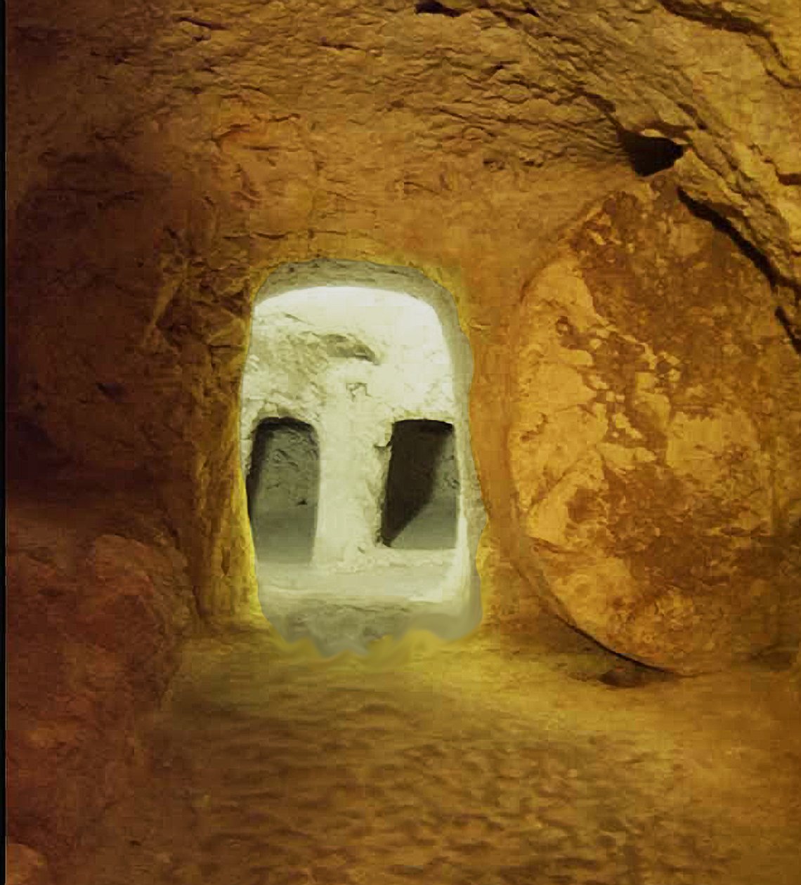 Tumbas romanas antigas com pedra rolante, sob o convento das irmãs de Sião, Nazaré, Israel de Roman