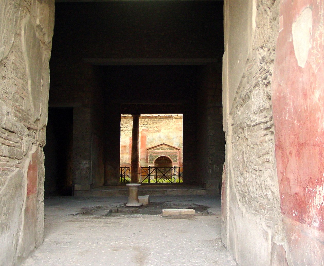 Entrada de uma casa de Roman