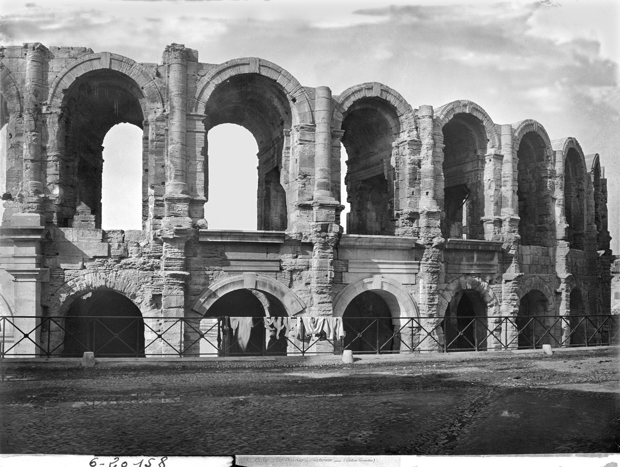 Vista exterior, de, a, anfiteatro de Roman