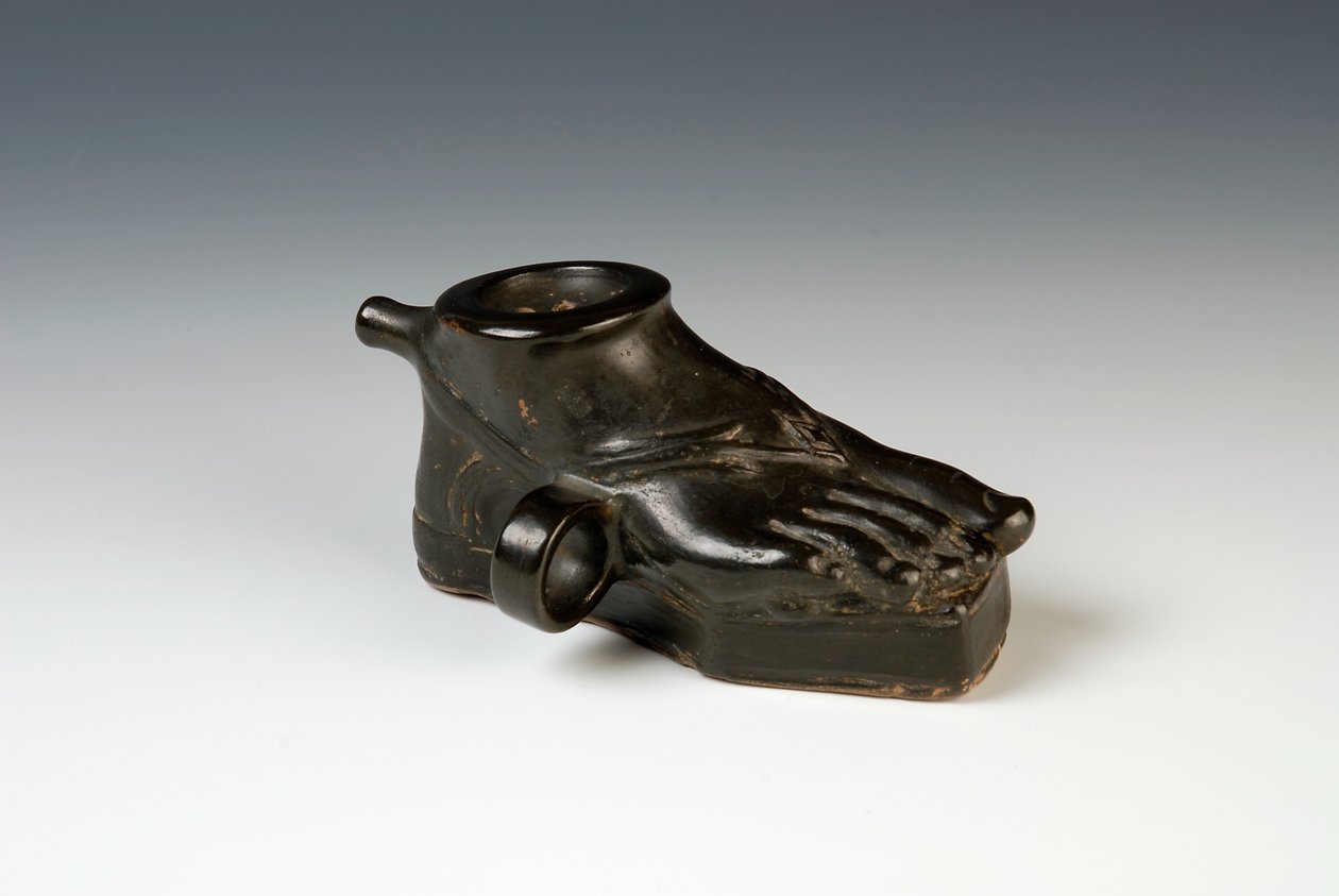 Gutus em forma de pé (terracota) de Roman