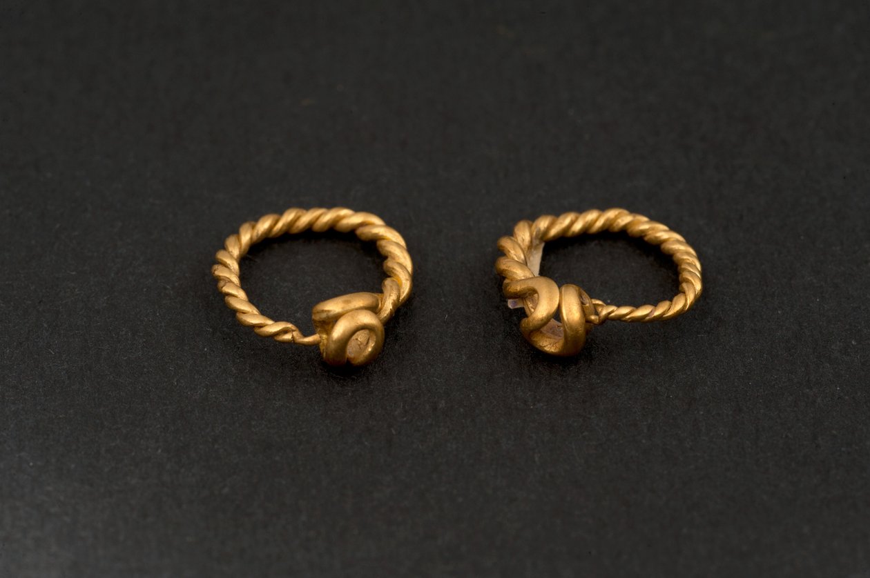 Par de brincos (ouro) de Roman
