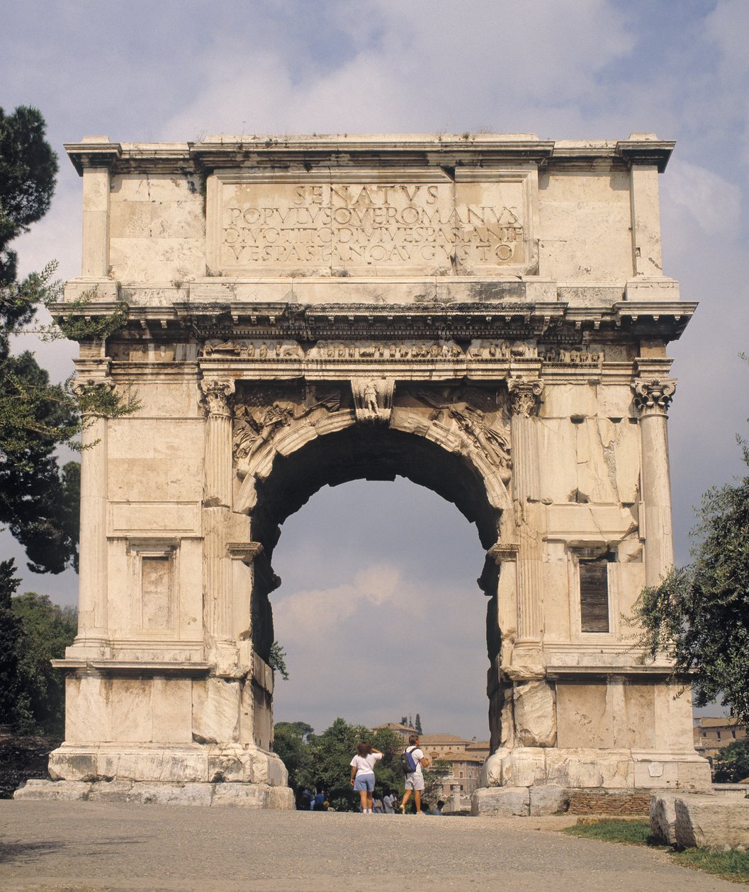 O Arco de Tito, construído em 81 dC de Roman