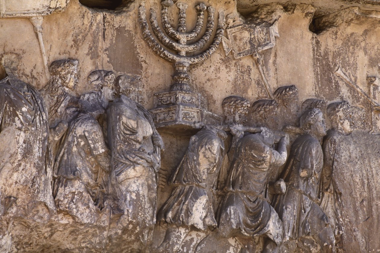 O Arco de Tito, detalhe dos tesouros do Templo sendo carregados após o saque de Jerusalém em 70 dC, 81 dC pedra de Roman