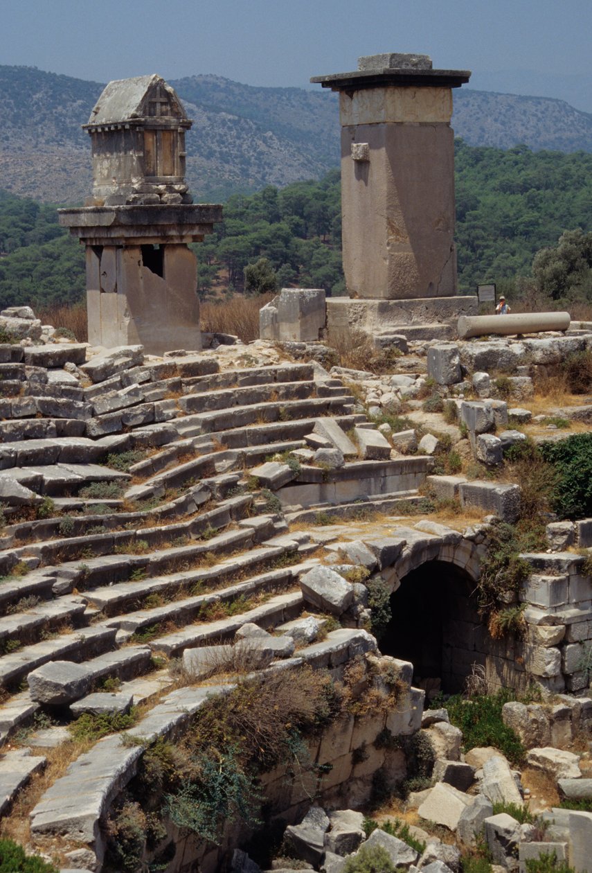 Vista do anfiteatro em Xanthos, antiga Lycia de Roman