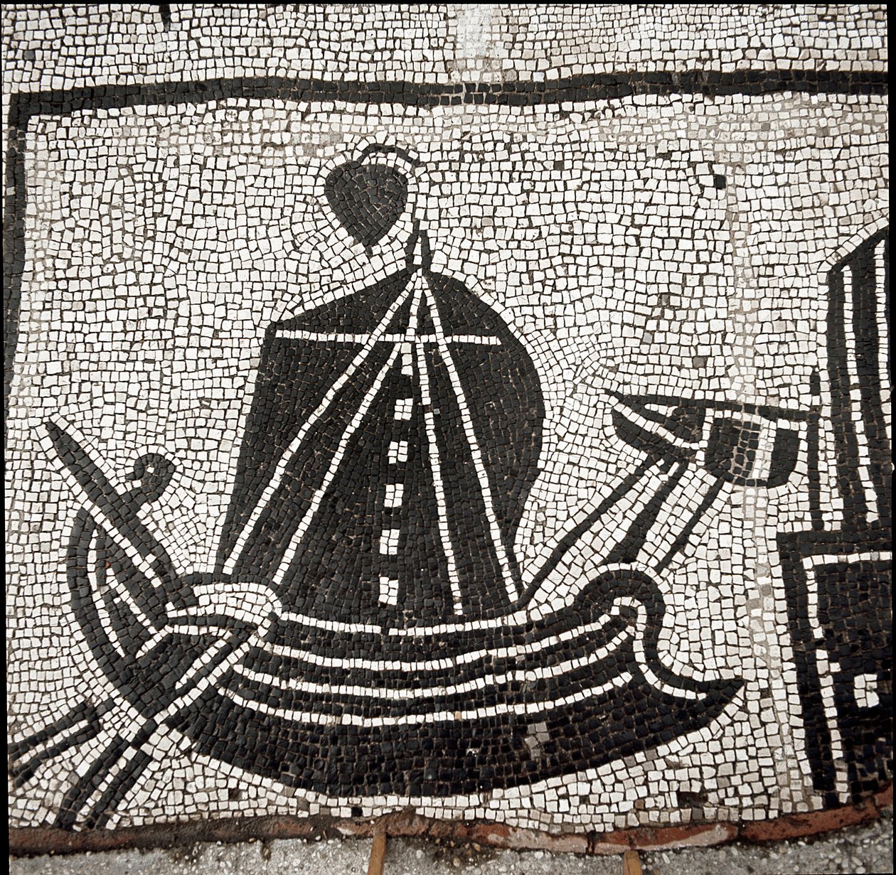 Um navio no porto de Óstia (mosaico de Roman