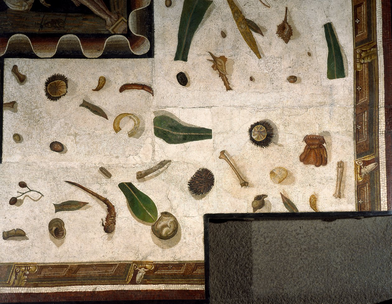 "Asarotos" (Floor unswept) Fragmentos de mosaico assinado por Harakliton de Roma, século II d.C. de Roman