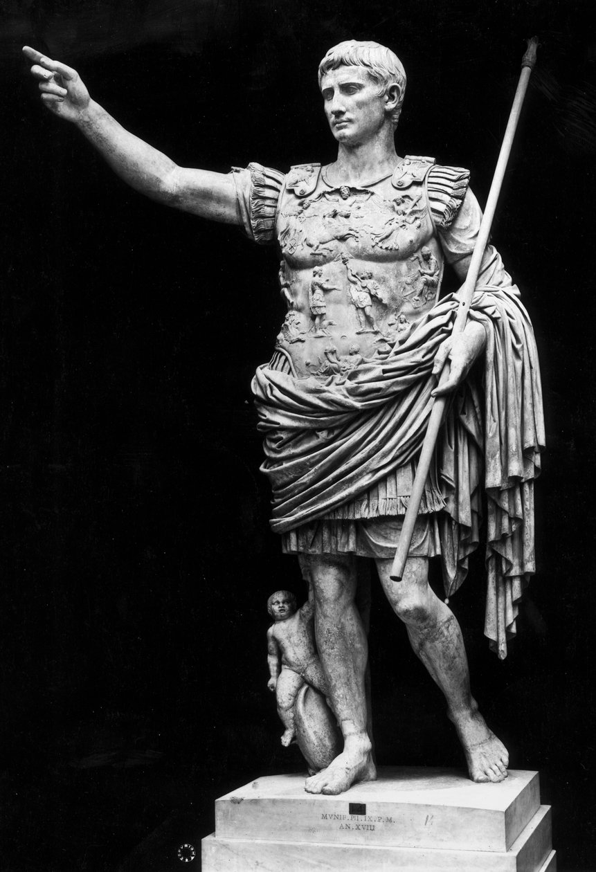 Augustus de Prima Porta (mármore) (foto a p/b) de Roman