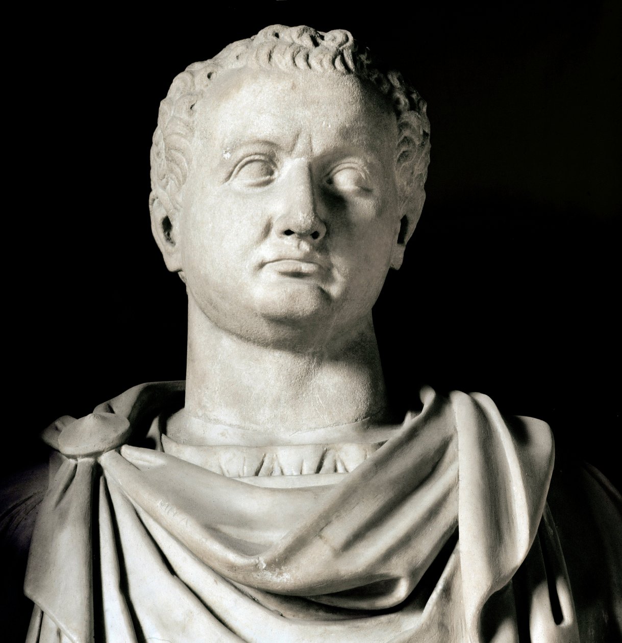 Busto de Vespasian (Tito Flavius Vespasianus) (9-79 d.C.) Imperador Romano Roma, musei capitolini - Busto do Imperador Flavius Vespasian (9-79 d.C.) - Escultura em mármore, civilização romana - Museo Capitolino Roma de Roman