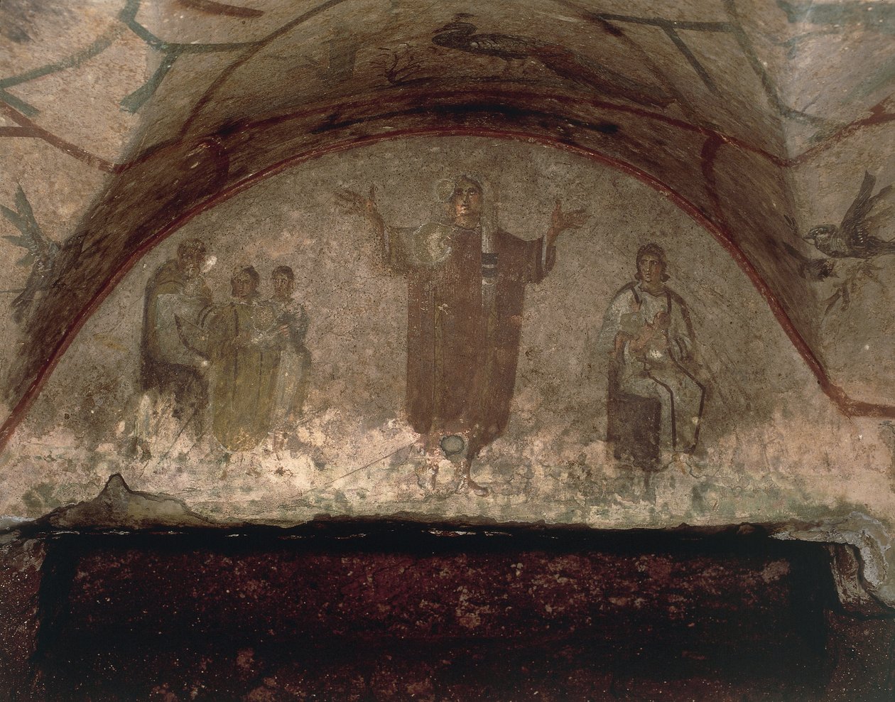 Figura de uma jovem mulher com a cabeça velada a rezar com os braços estendidos, Via Salaria (fresco) de Roman