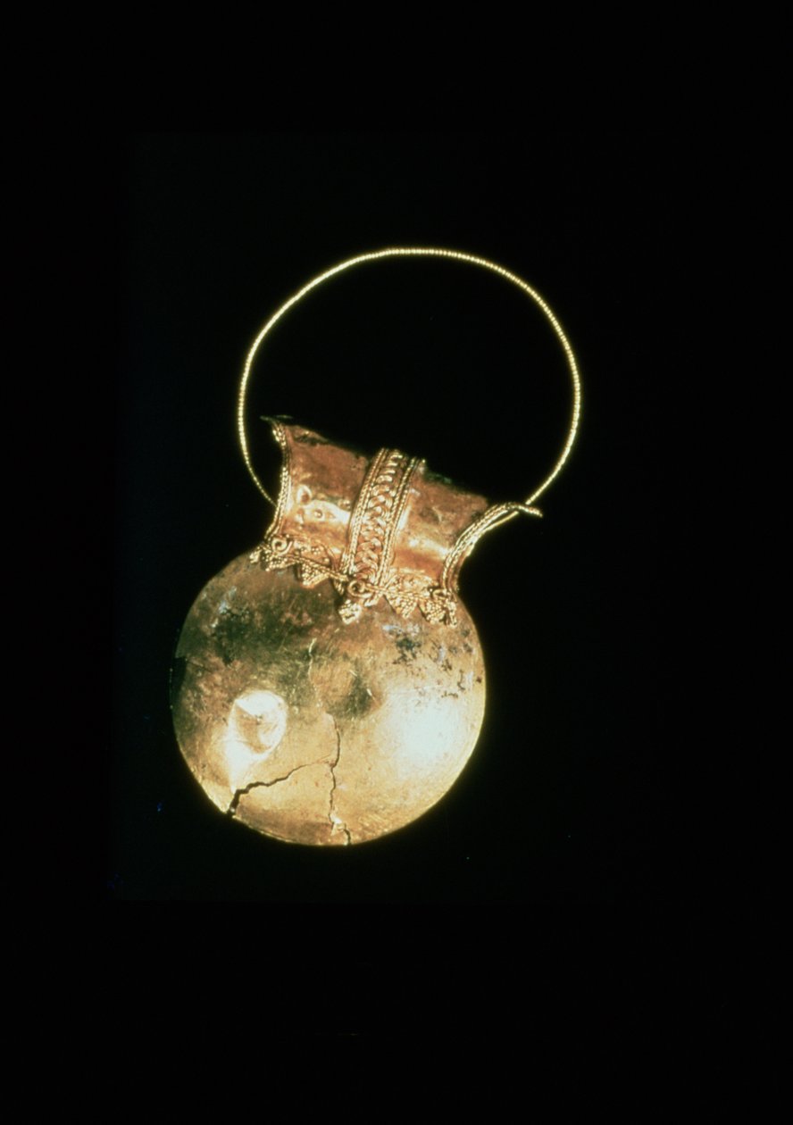 Bulla de ouro da Casa do Menandro, Pompéia, 79AD (ouro) de Roman