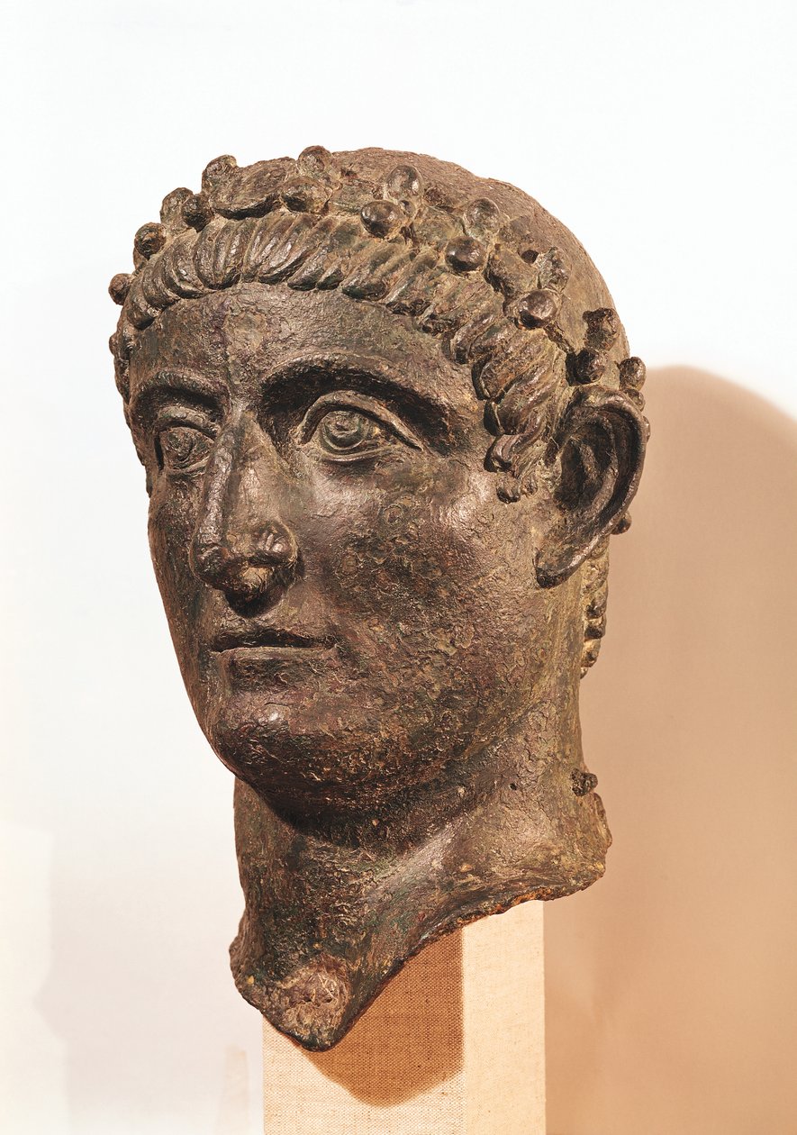 Cabeça de Constantino, o Grande (c.274-337) (bronze) de Roman