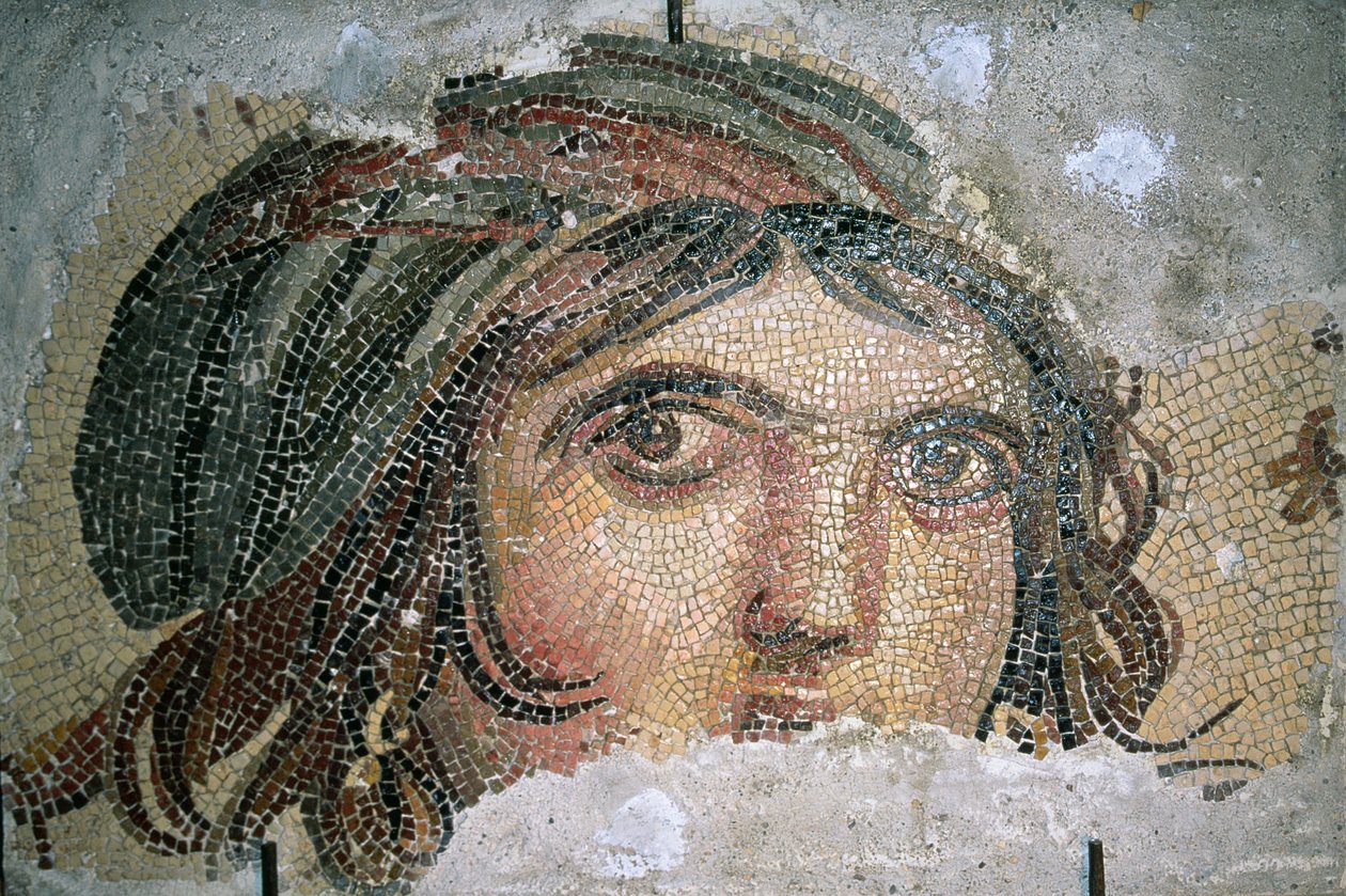 Cabeça de uma menina cigana, de Belkis (agora Zeugma), sudeste da Turquia (mosaico) de Roman