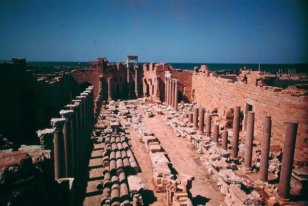 Leptis Magna, Labdah (calcário) (foto) de Roman