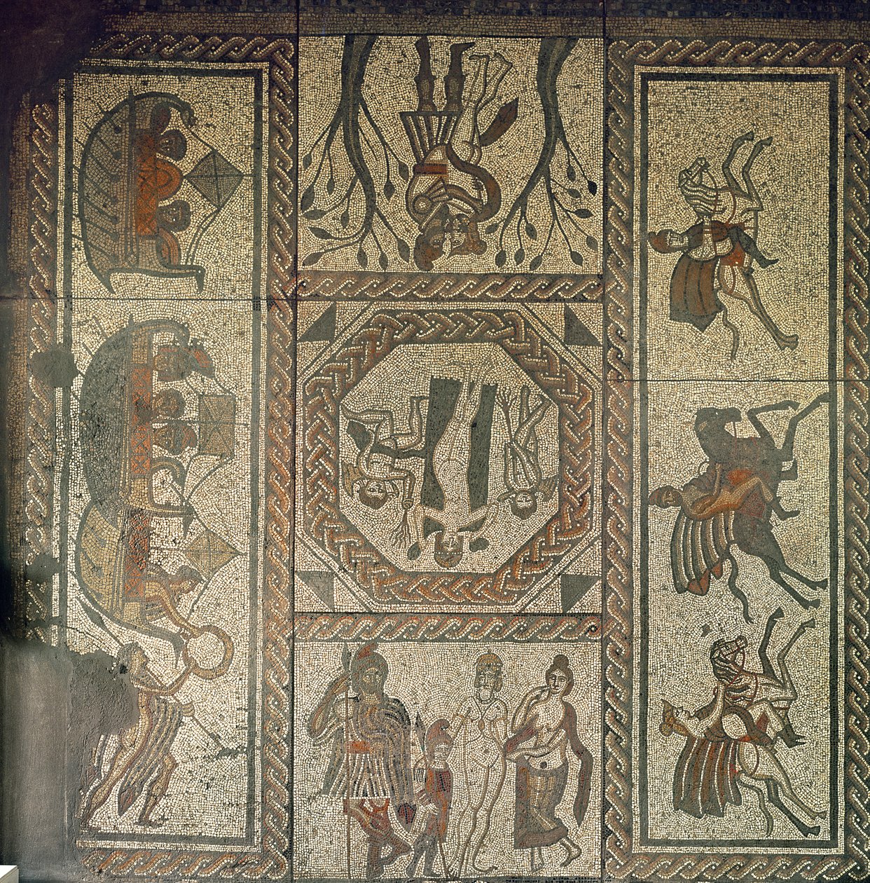 Pavimento em mosaico da vila romana em Low Ham, ilustrando a história de Dido e Enéias da Eneida de Virgílio, c.350 AD (mosaico) de Roman