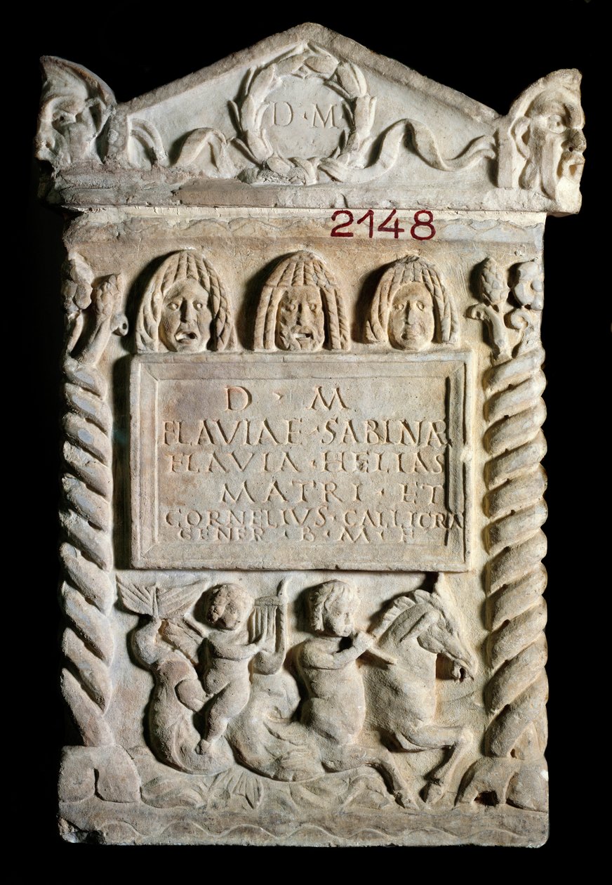 Arte romana: urna cinerária em mármore parisiense de Flavia Sabina, oferecida por sua filha e genro. Século II depois de JC. de Roma. Museu do Louvre de Roman