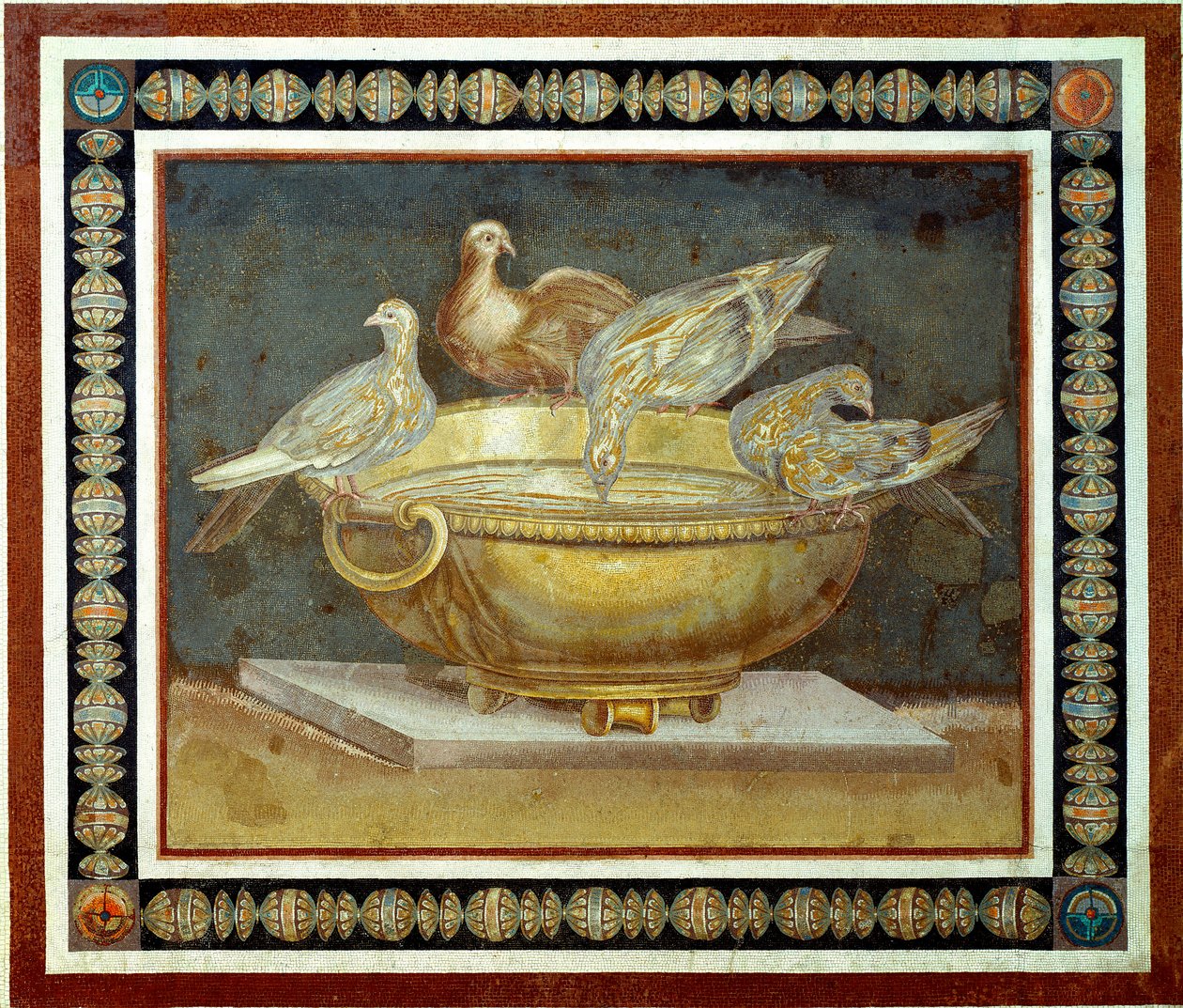 Arte romana: quatro pombas bebendo uma fonte. Mosaico vindo de Villa Adriana (Villa d