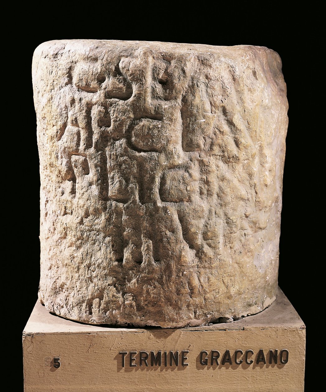 A civilização romana, pedra de fronteira que marcava os lotes atribuídos pelas leis de Gracchi de Roman