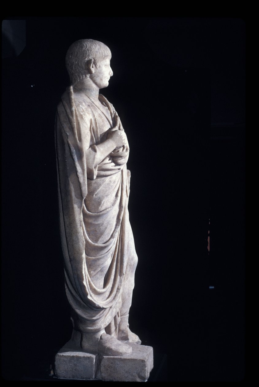 Estátua Togate do jovem Nero, c.50AD (mármore) de Roman