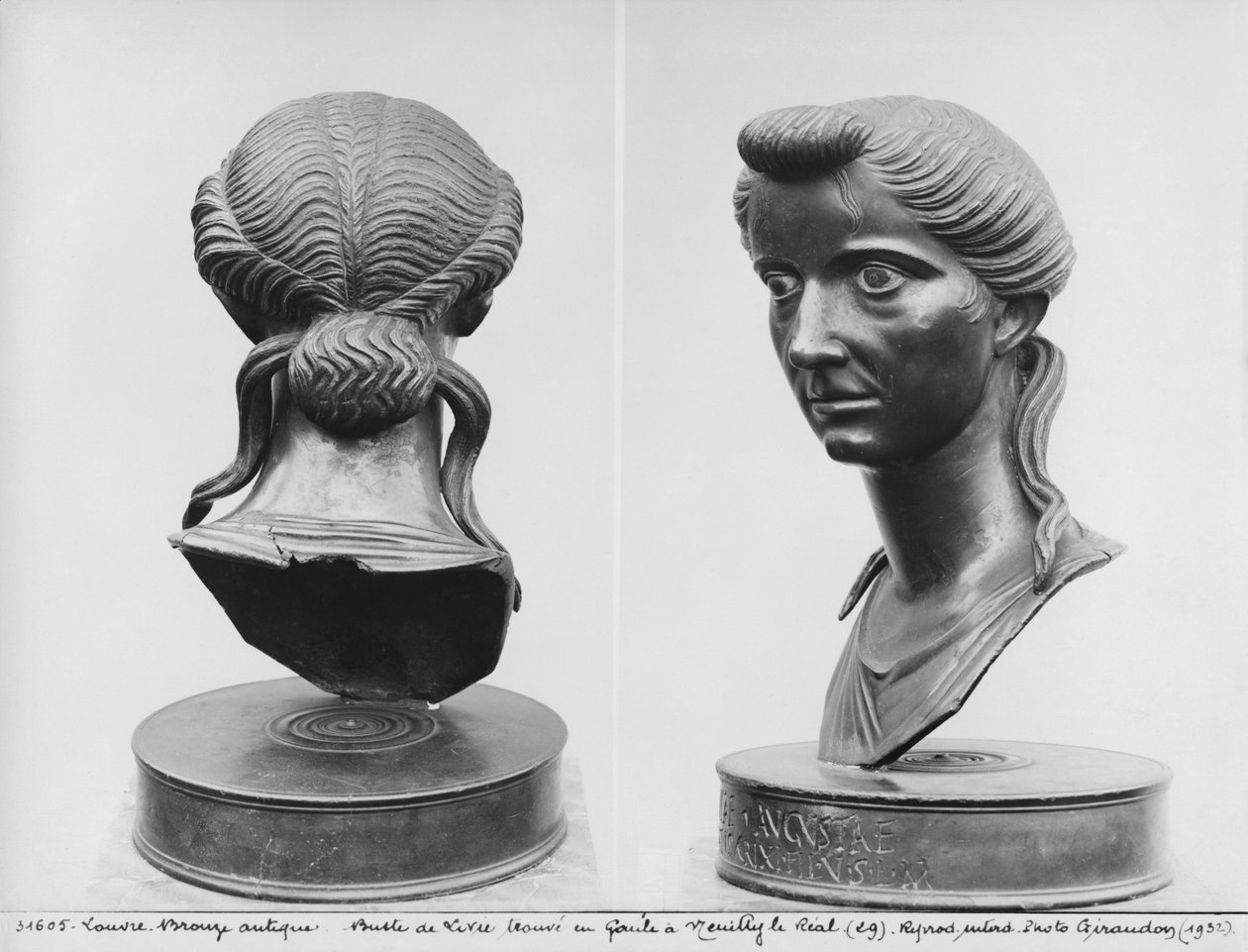 Duas vistas de um busto de Lívia (58 BC-29 AD) (bronze) (foto a p/b) de Roman
