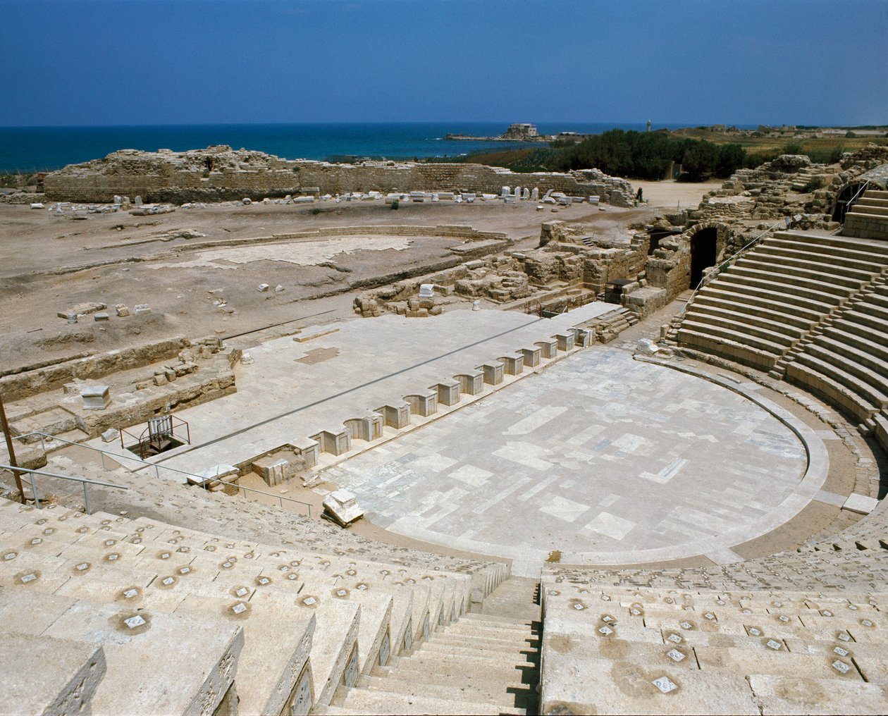 Vista do Teatro Romano de Roman
