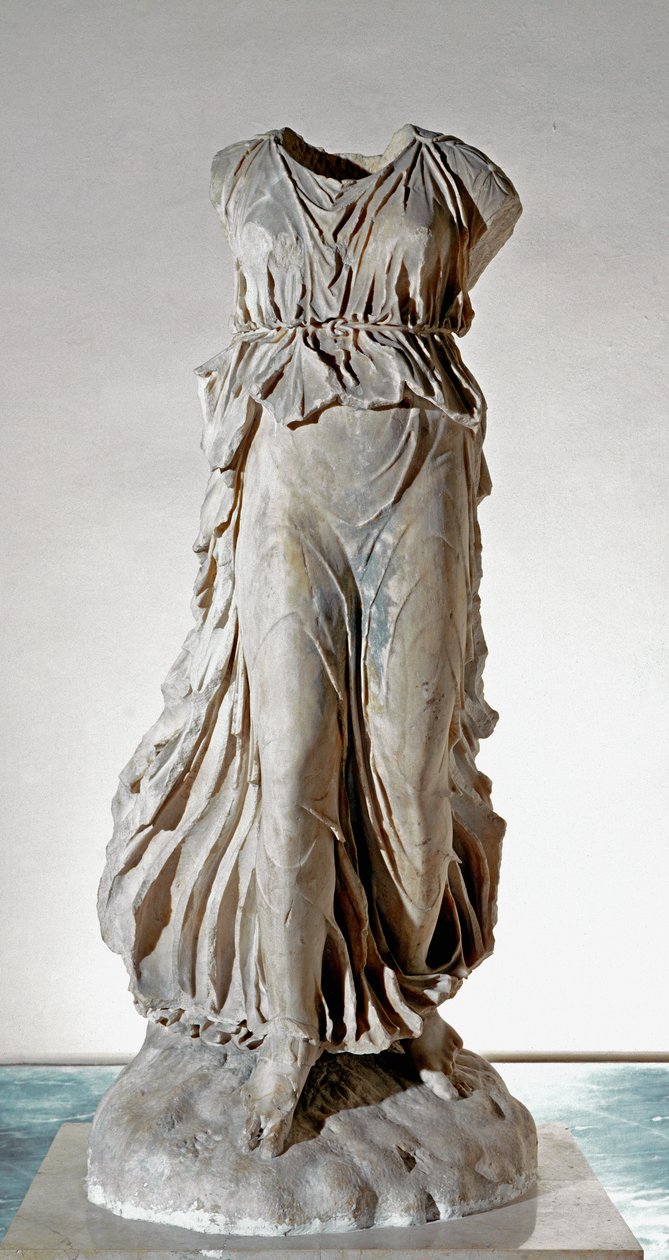 Estátua em mármore branco da Nike de Roman