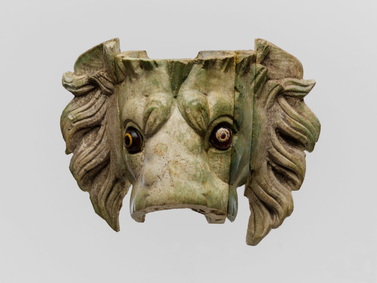 Protome da cabeça do leão com olhos de vidro de Roman Imperial Period