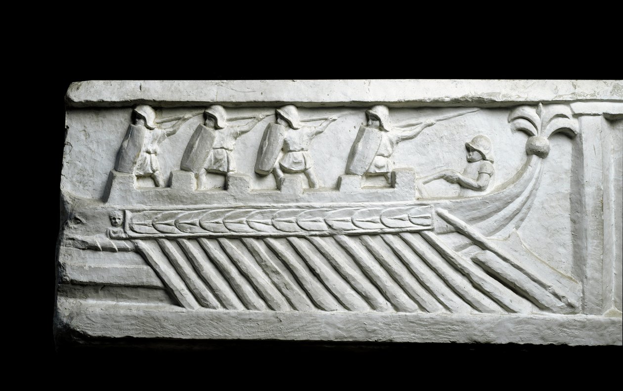 Um navio de guerra (baixo relevo) de Roman Roman