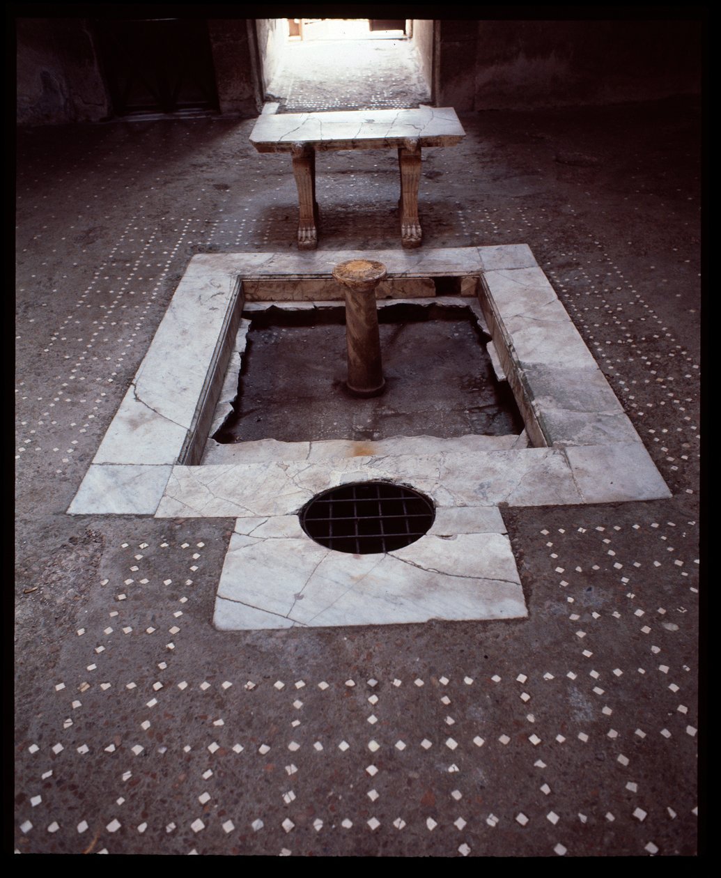 Atrium da Casa del tramezzo di legno, séc. V a.C.-1 d.C. de Roman Roman