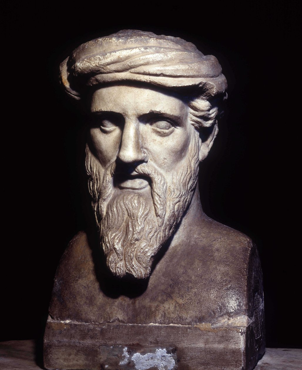 Busto de Pitágoras (século VI), filósofo e matemático grego, Musei Capitolini, Roma. de Roman Roman