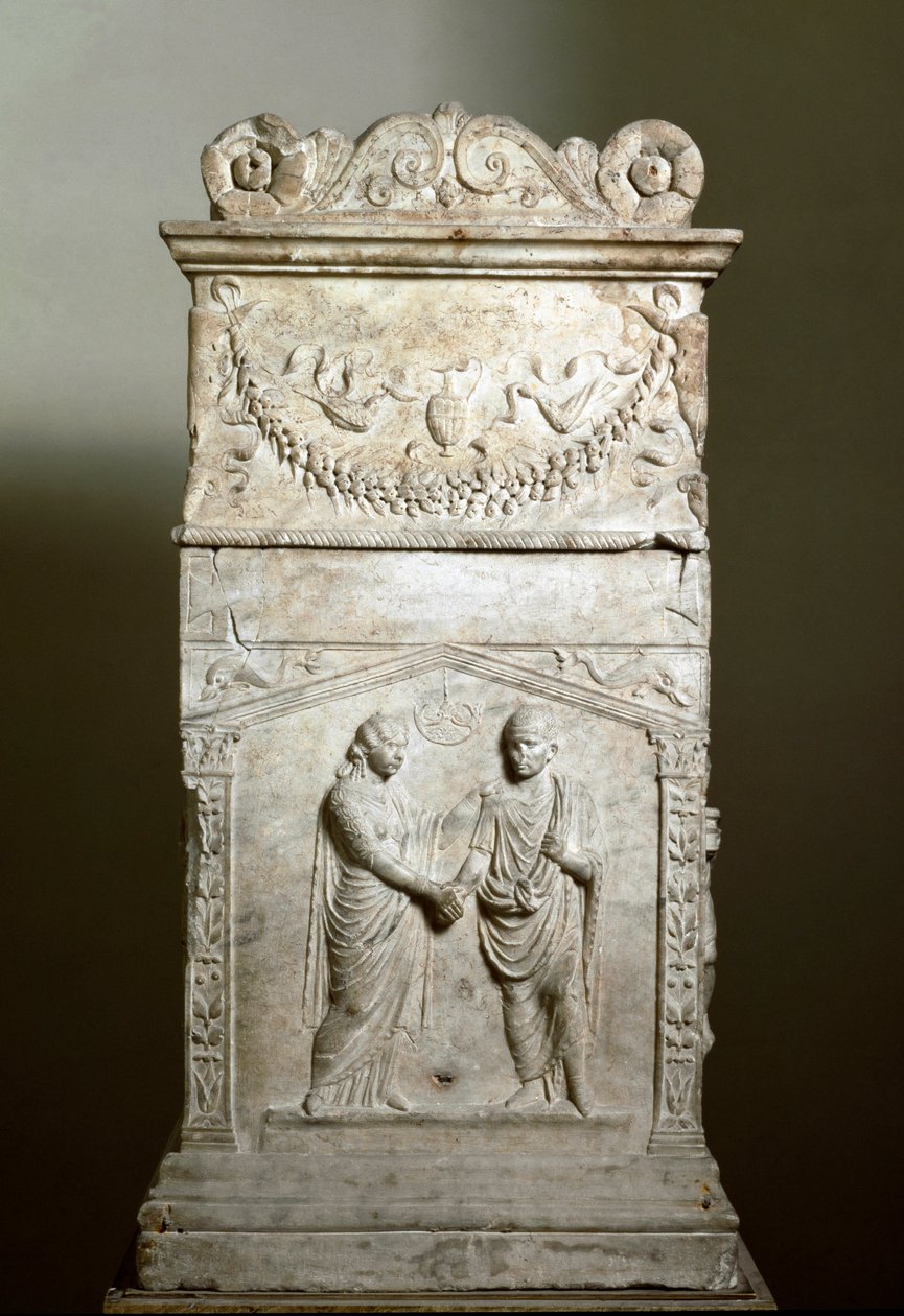 Arte romana: altar funerário decorando a cena de um casamento (Junctio dextrarum) - baixo relevo - Roma, Museo Nazionale Romano - aperto de mão matrimonial (Junctio dextrarum) - relevo em mármore, arte romana, do altar funerário de um casal - Roma, Museo N de Roman Roman