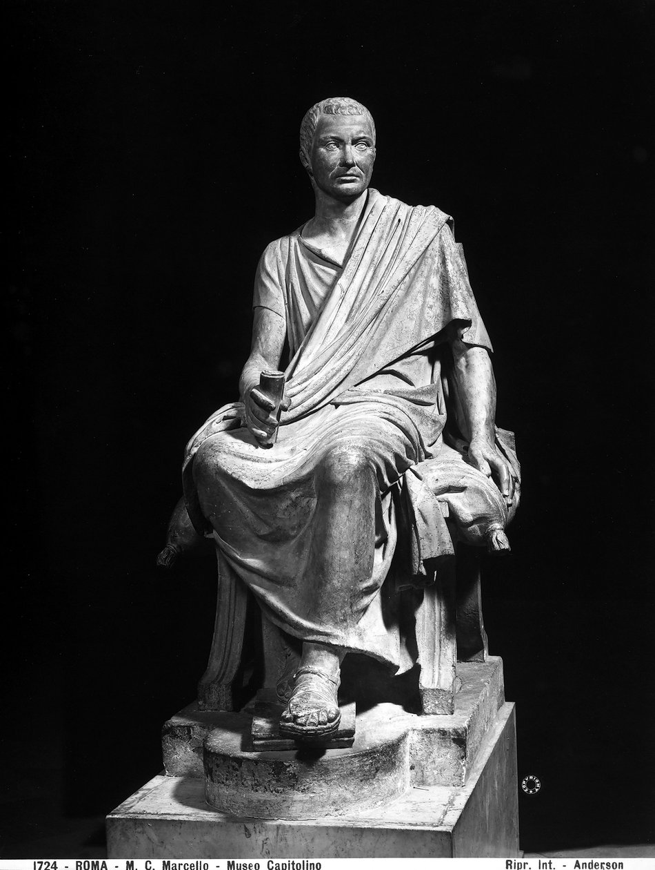 Estátua de Marcelo Cláudio Marcelo (c.268-208BC) (mármore) de Roman Roman