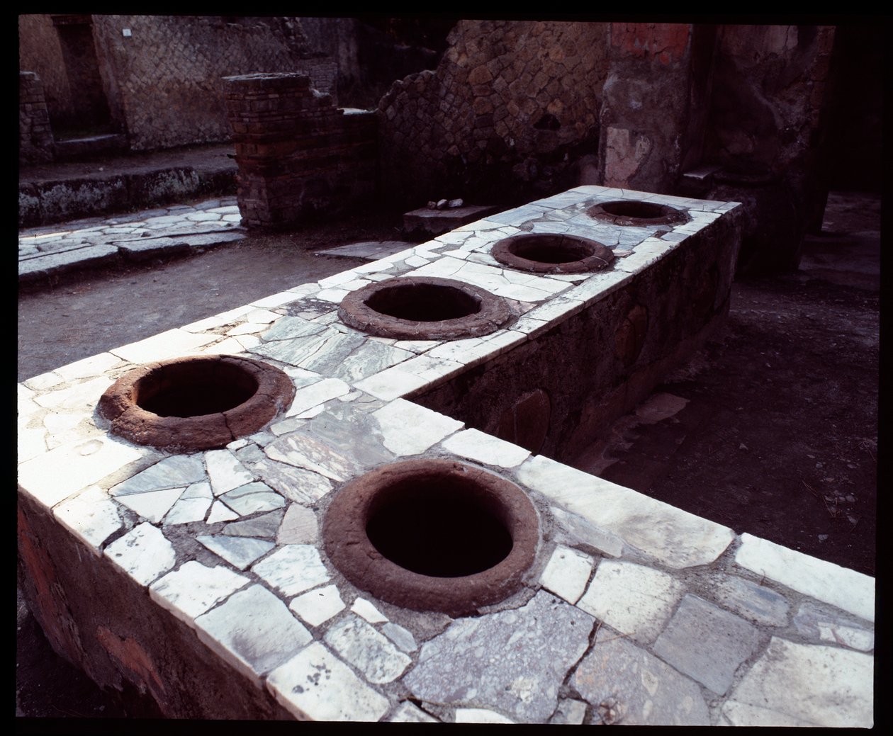 Contador de mármore Thermopolium, século V a.C. - século I d.C. de Roman Roman