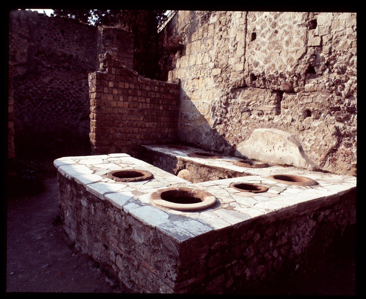 Contador de mármore Thermopolium, século V a.C. - século I d.C. de Roman Roman