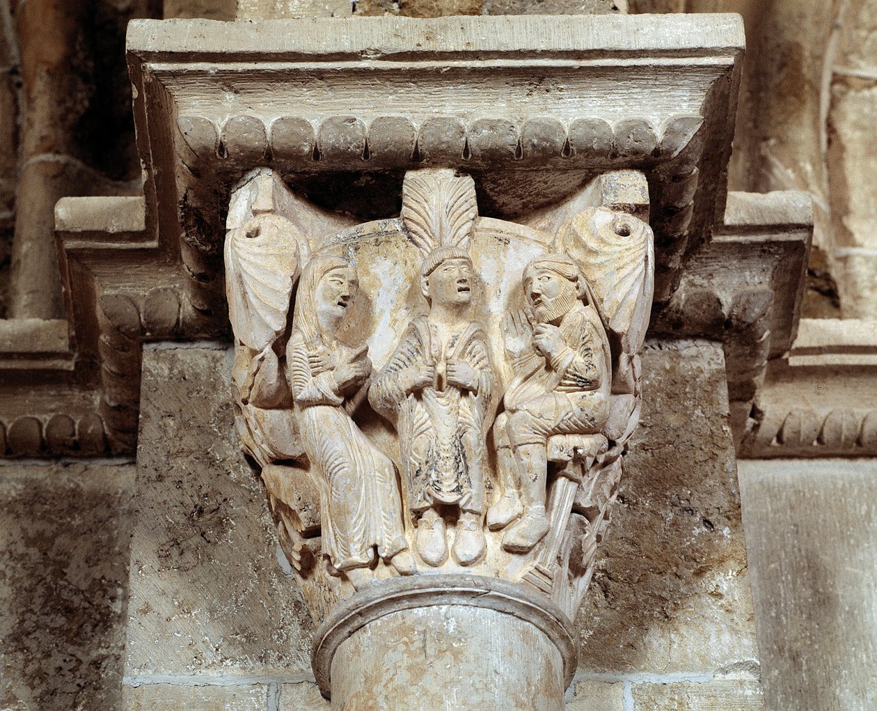 Eugenia de Roma (capital esculpida) de Romanesque