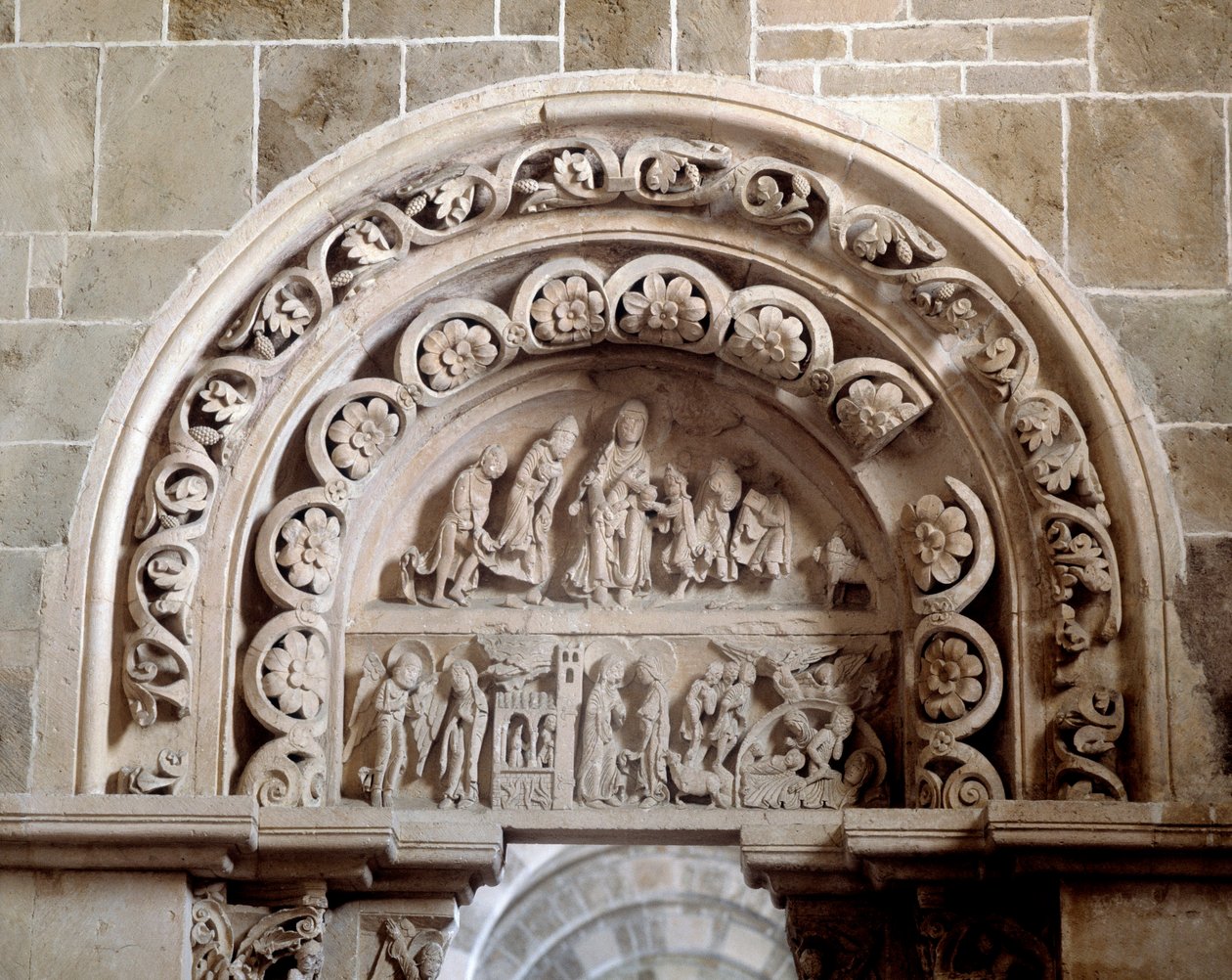 Portal Sul: a anunciação, a visitação, a natividade e a adoração de magos (escultura) de Romanesque