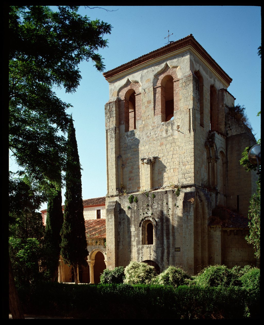 Vista da igreja de Romanesque