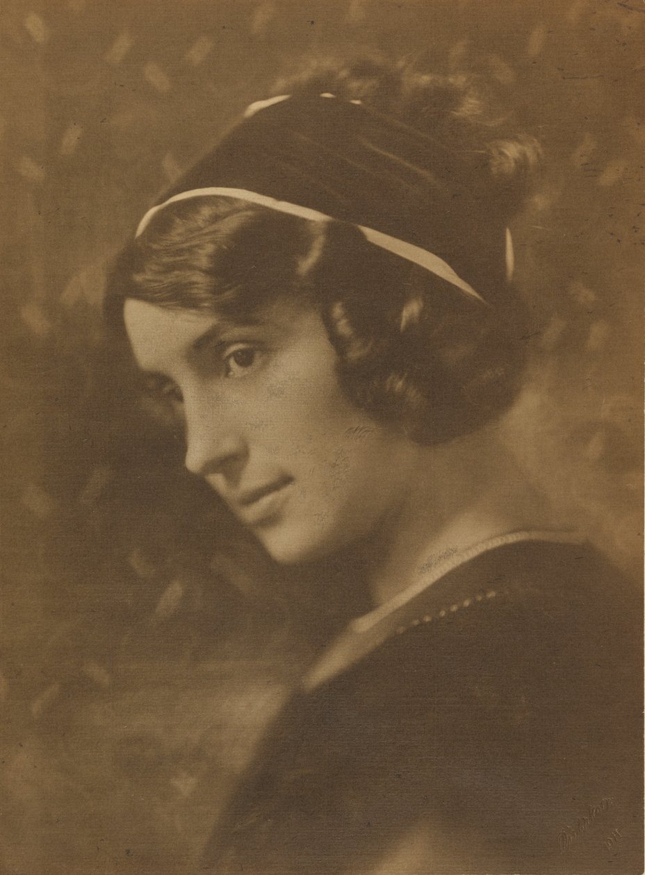 [Retrato de uma jovem mulher]. de Rudolf Duhrkoop