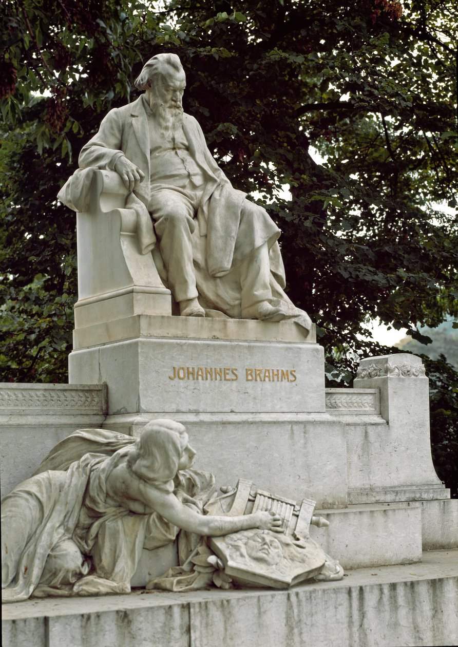 Monumento em homenagem ao compositor alemão Johannes Brahms (1833-1897), dirigido por Rudolf von Weyr (1847-1914). Ressel Park, Viena Áustria de Rudolf von Weyr