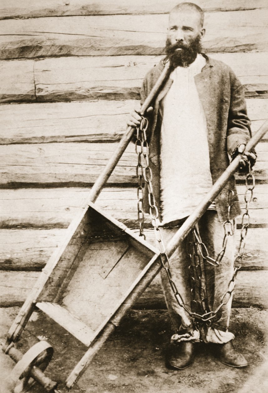 Condenado na Sibéria, c.1890s (foto sépia) de Russian Photographer